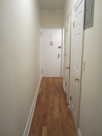 Building Photo - 515 Seminary Row