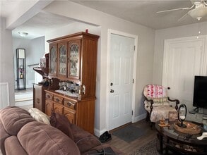 Building Photo - 251 High St