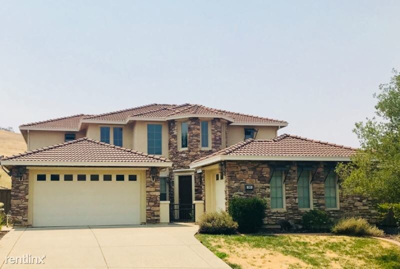 Primary Photo - 4 br, 4 bath House - 383 Carpenter Hill Rd