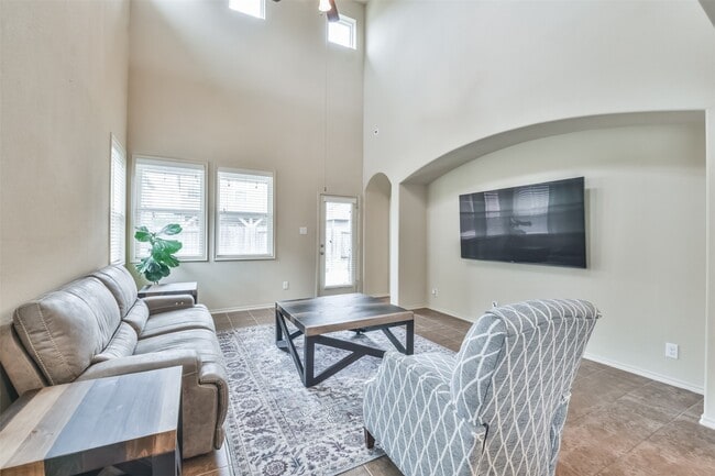 Foto del edificio - 18226 Chianti Ridge Dr