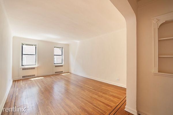 Foto del edificio - 6420 Saunders St