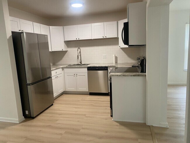 Foto del edificio - 109 SW Essex Dr