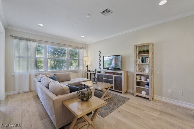 Building Photo - 7139 Greenwood Park Cir