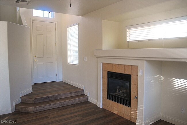 Building Photo - 10031 Cranbrook Falls Ct