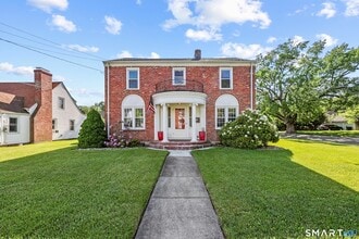 Building Photo - 92 Hazelmere Rd