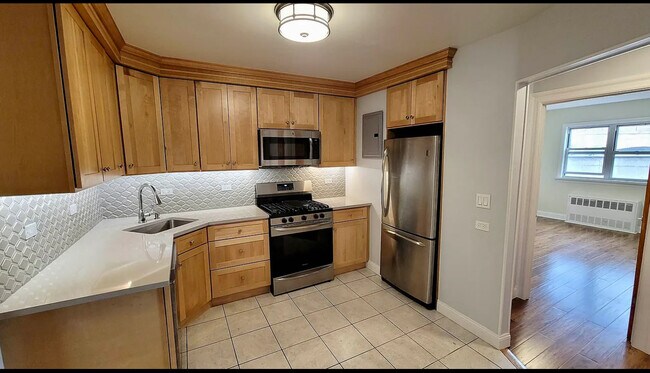 Building Photo - 2431 43rd St