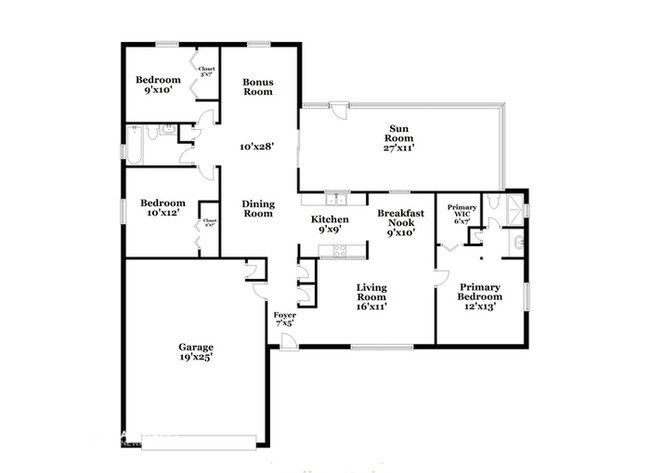 Building Photo - 2404 Franklin Dr