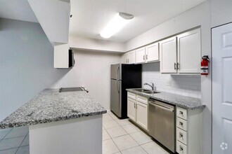 Building Photo - 5929 Queensloch Dr