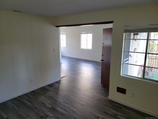 Building Photo - 1640 Brookes Ave
