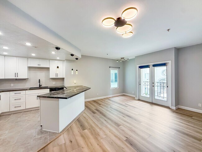 Foto del edificio - Beautiful 2B/2BA in the Marina w/ Newly Re...