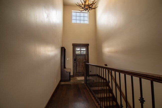 Foto del edificio - 1015 W White Cloud Trail