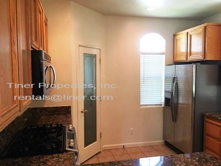 Building Photo - Granite Bay 3 Bedroom Home