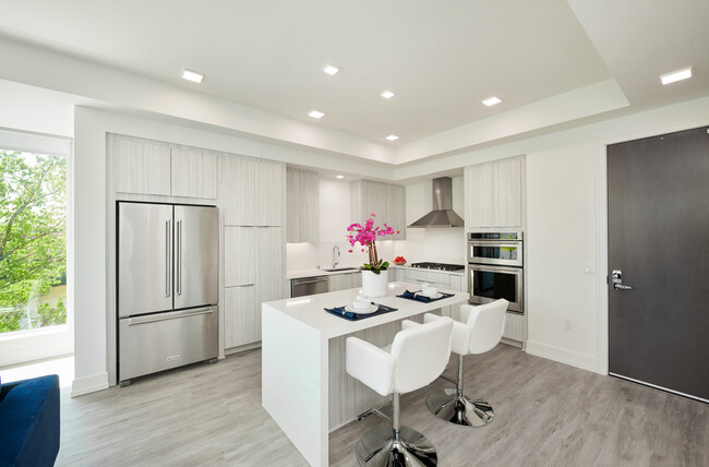 Cocina modelo - The Luxe, Apartments at Ridgedale