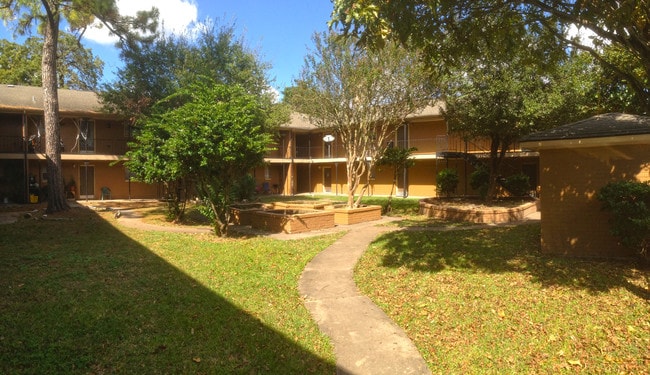 Building Photo - 4011 Galveston Rd