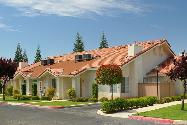 Singel Level One Bedrooms - Audubon Court Apartments