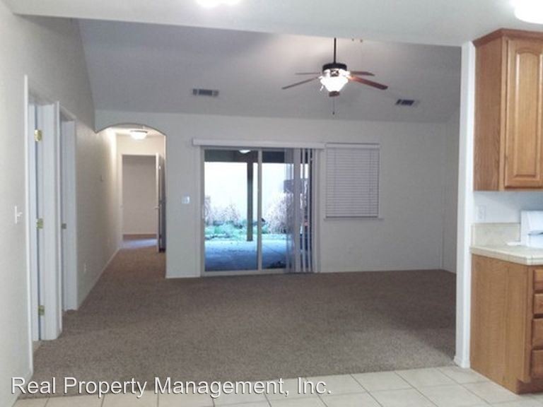 Foto del edificio - 673 Marijean Way