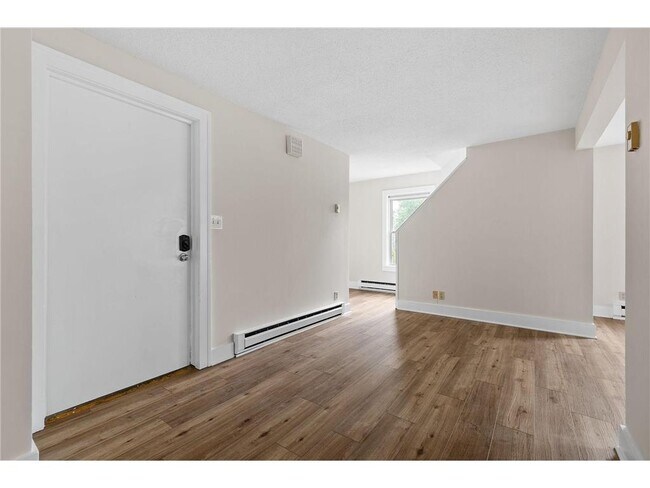 Foto del edificio - 2610 Dupont Ave S