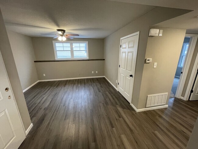 Foto del edificio - 1708 Kentucky St