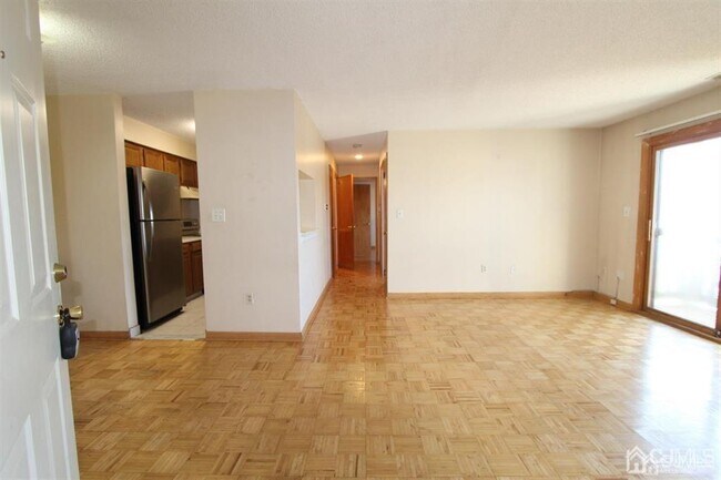 Foto del edificio - 4812 Ravens Crest Dr