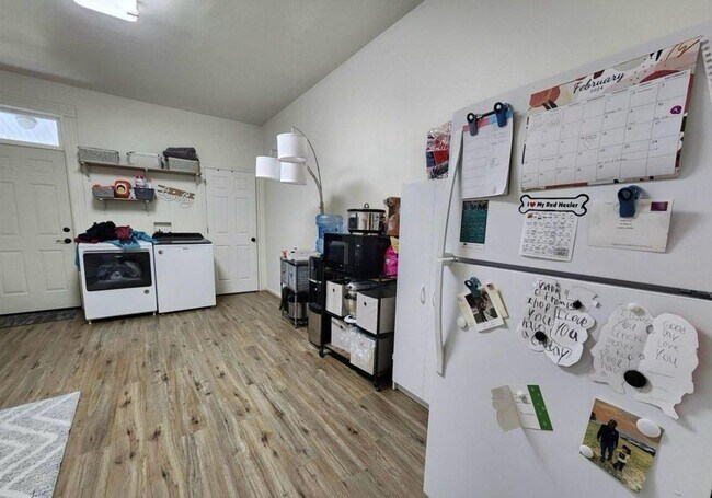 Foto del edificio - Adams Lane (AL)