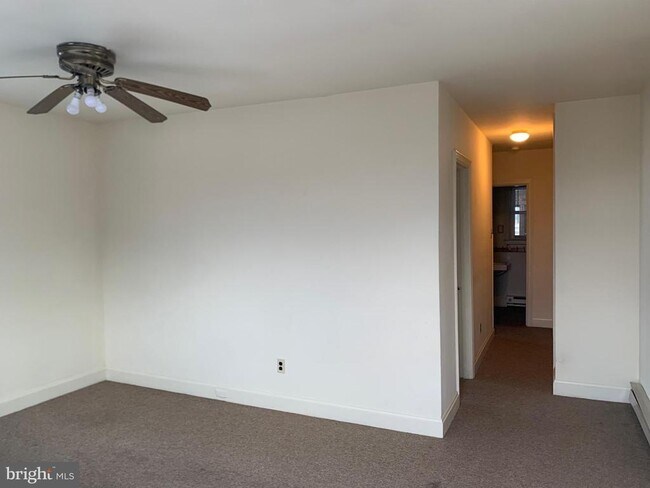 Foto del edificio - 304 Cherry St