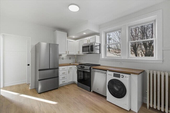 Foto del edificio - 3214 N Linder Ave