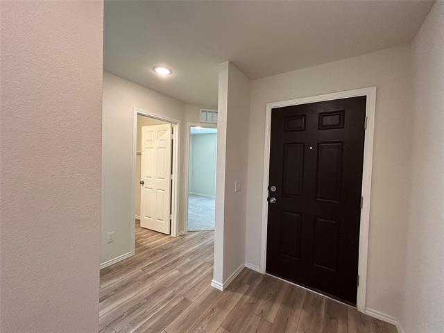 Foto del edificio - 4644 Benham Dr