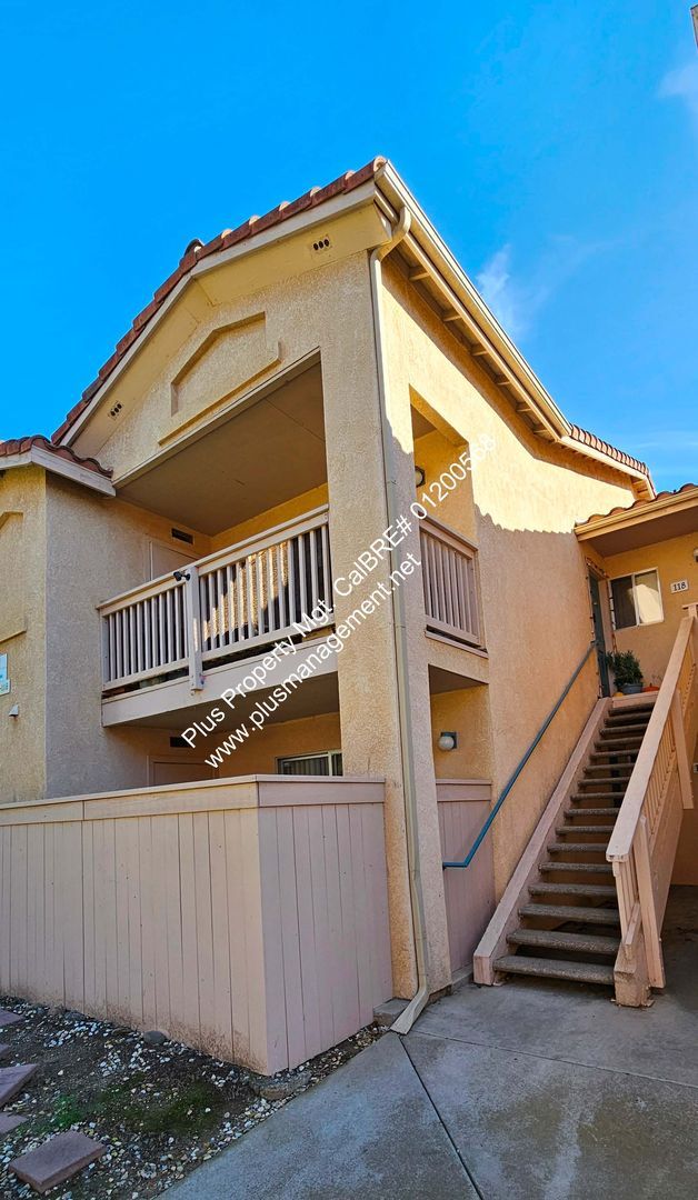 Building Photo - 321 Inger Dr