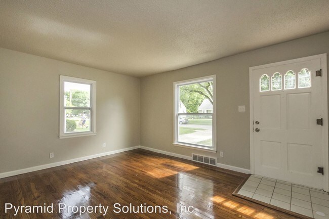 Building Photo - 3 br, 1 bath House - 2320 49th Pl