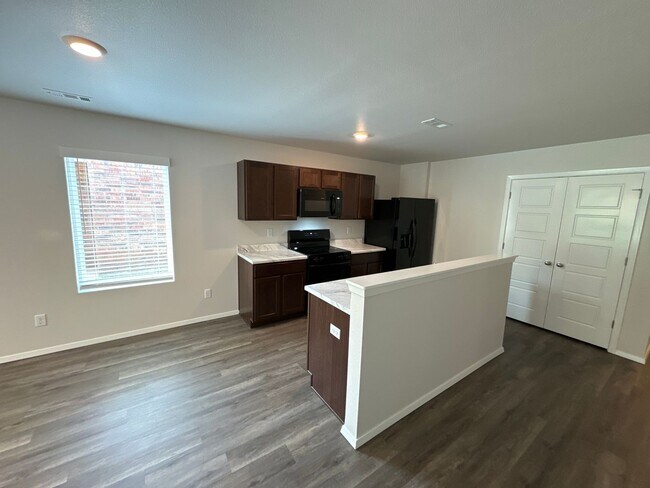 Building Photo - *Pre-leasing* NEWER Four Bedroom | Two Bat...