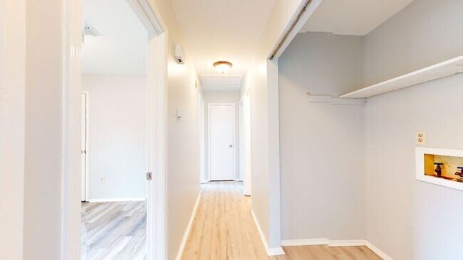 Foto del edificio - COMING SOON!