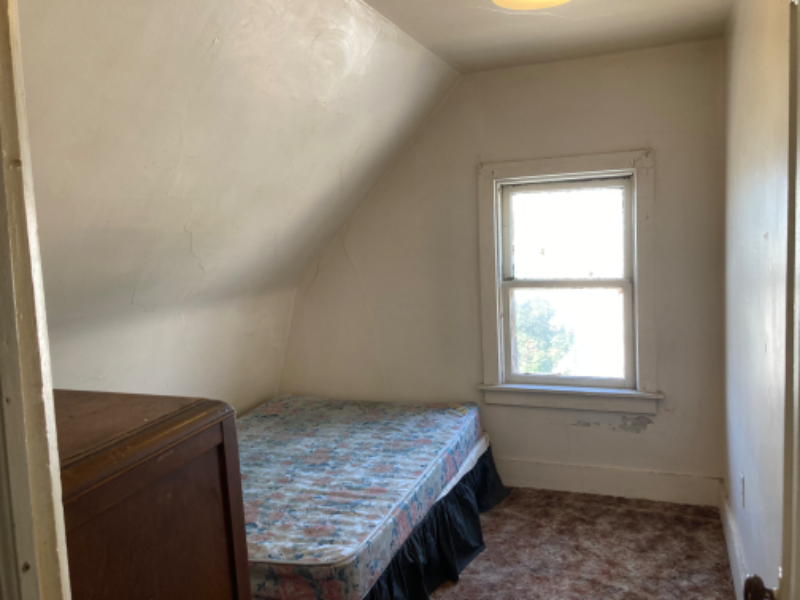 Building Photo - 35 W Kilbourn Ave