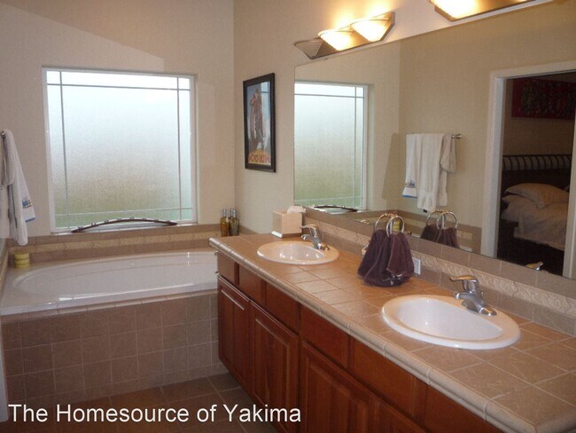 Foto del edificio - 3 br, 2.5 bath House - 703 S. 87th Ave