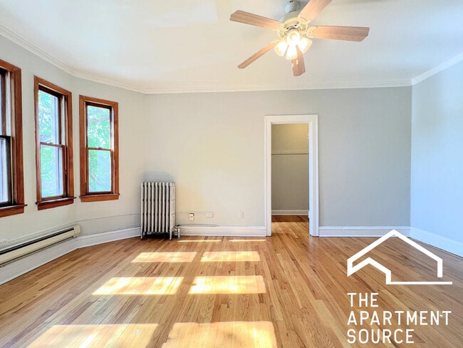 Photo - 4631 N Paulina St Apartment