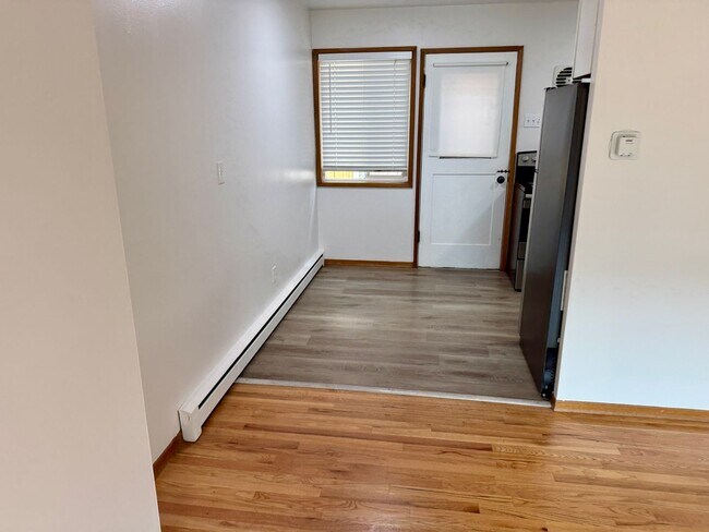 Foto del edificio - Cool Reed College One Bedroom