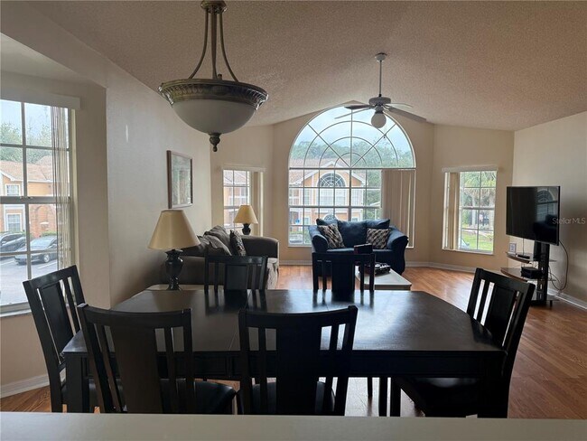 Building Photo - 2459 Sweetwater Club Cir