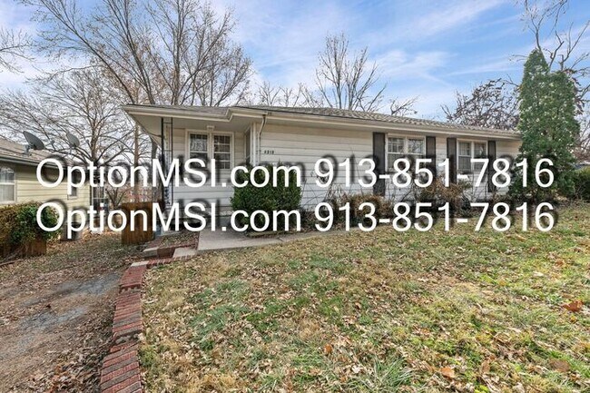 Foto del edificio - Spacious & Updated Duplex Near Downtown Overland Park!
