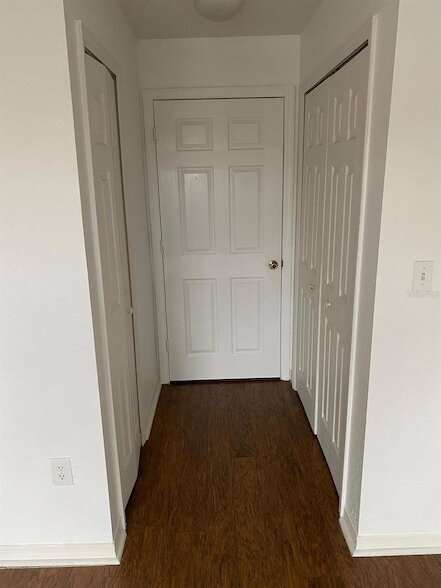 Foto del edificio - 5447 Vineland Rd