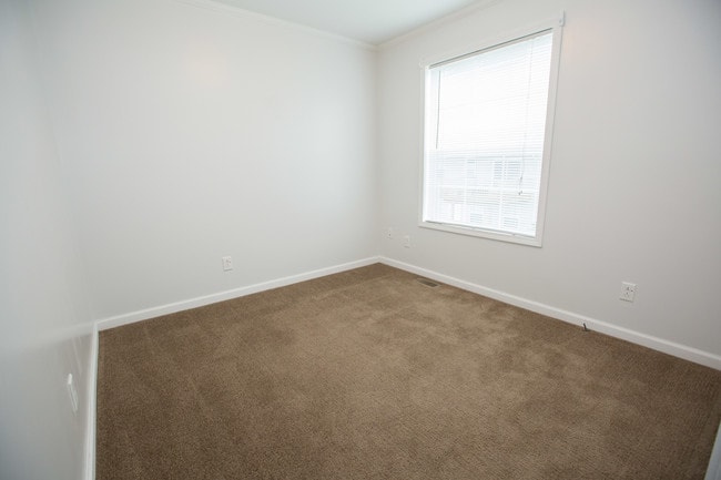 Building Photo - 2074 Harpy Eagle Ct