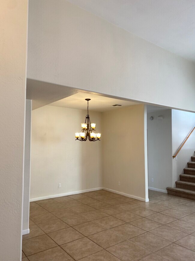 Foto del edificio - 1617 E Grandview Rd