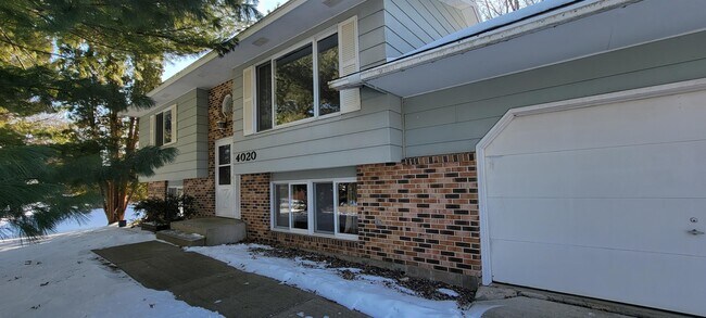 Foto del edificio - 4020 2nd Pl NW