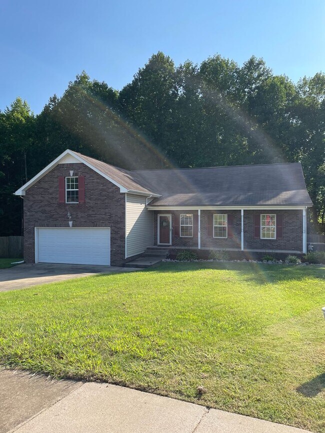 Building Photo - 1517 Cedar Springs Cir