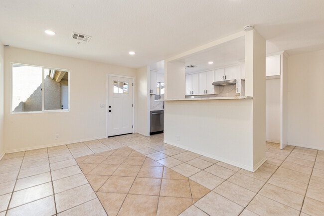 Building Photo - 13725 Nahum Dr