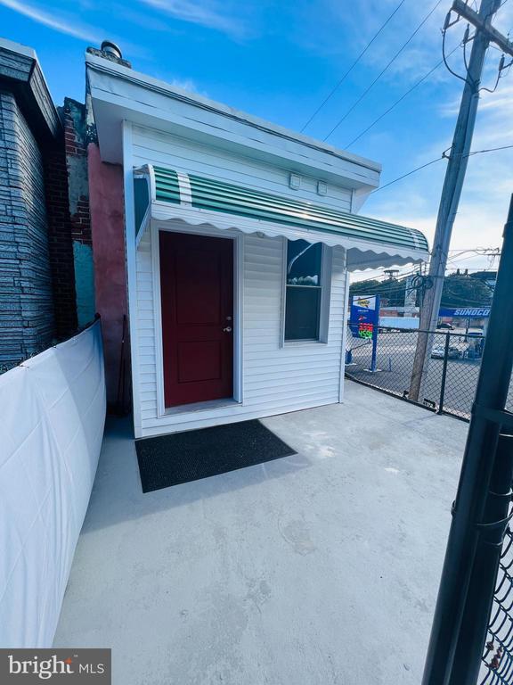 Foto principal - 2084 E Allegheny Ave