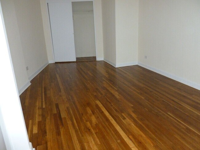 Foto del edificio - 72-10 41st Ave