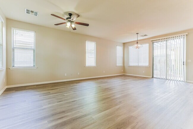 Building Photo - 2757 S Cupertino Dr