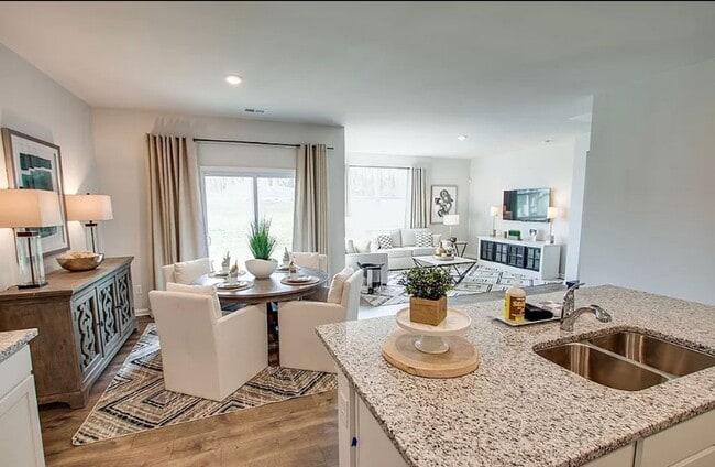 Building Photo - Brand New Construction - 4 bedroom 2 full ...