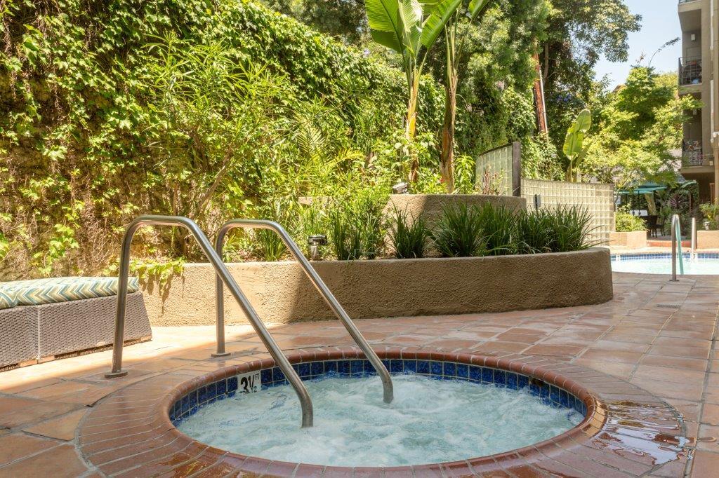 Madison Hancock Park Apartments in Los Angeles, CA Westside Rentals