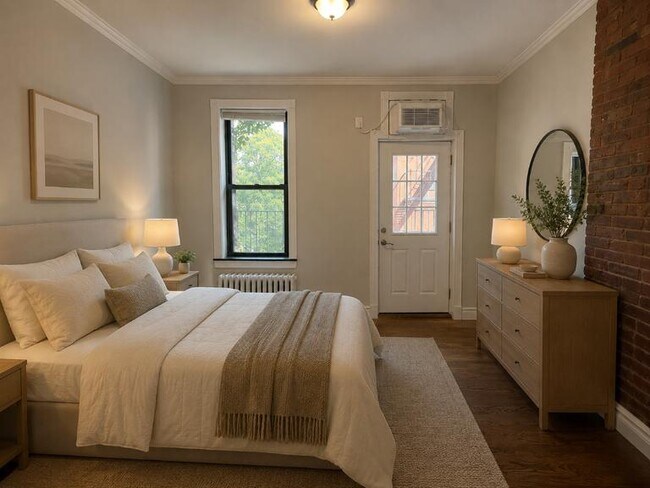 Foto del edificio - 722 Tenth Ave (between 49th & 50th), #4A