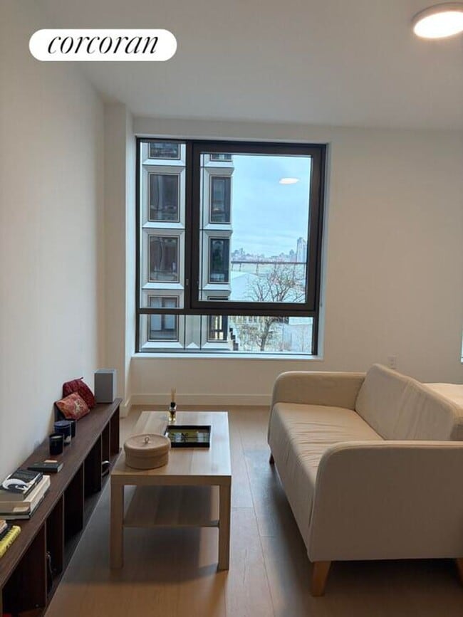 Building Photo - 480 Kent Ave